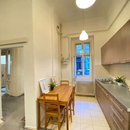 Sziv Apartment - Modern And Comfortable Budapest Bagian luar foto